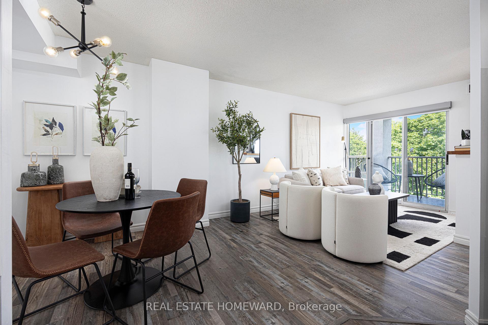 Photo 4 of Unit 503, 716 Kingston Road, Toronto, The Beaches — HOMEH