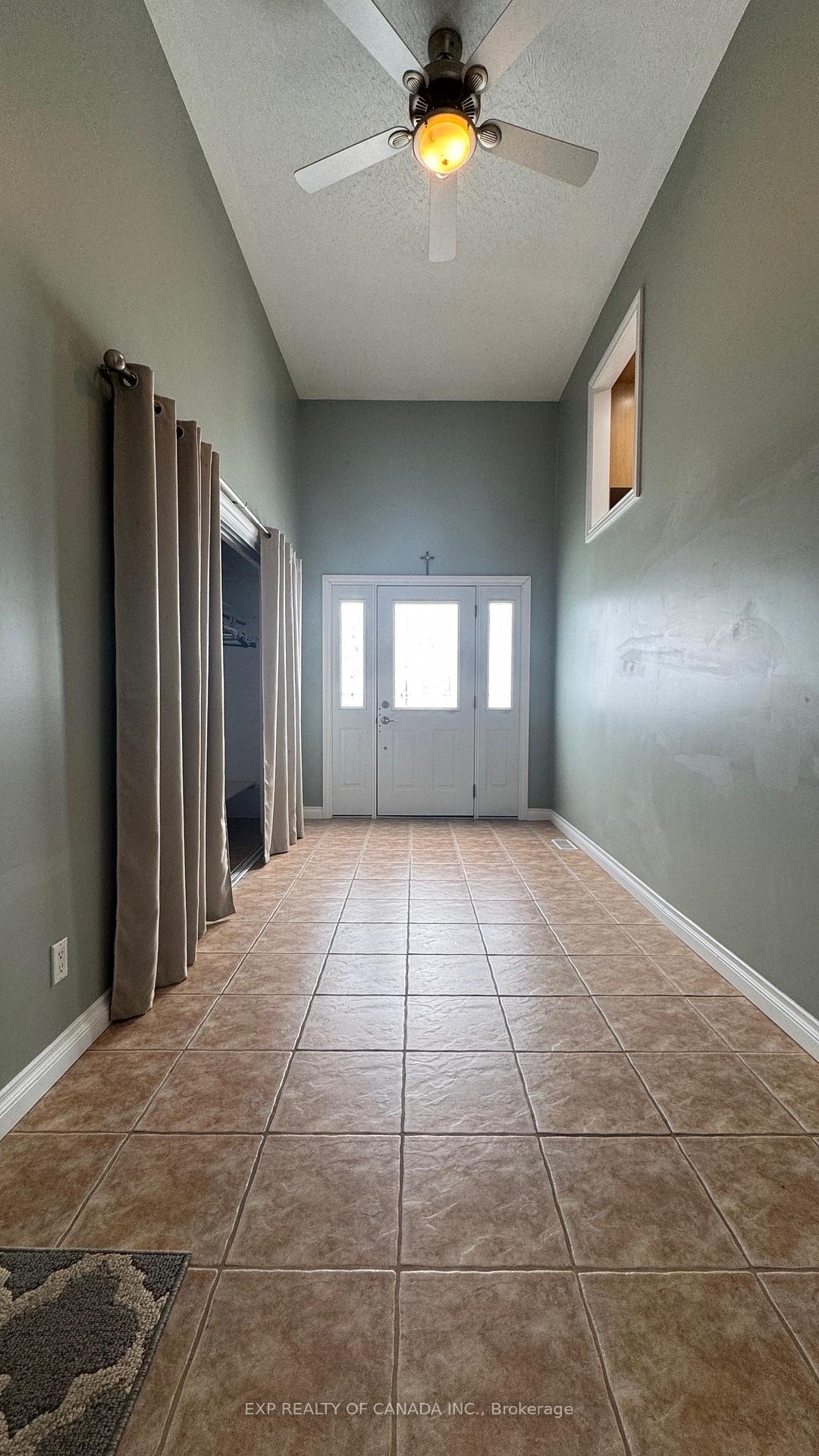 Photo 2 of 1467 Hwy 652 E, Cochrane — HOMEH
