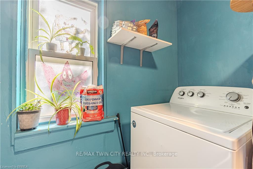 Photo 10 of 75 Willow Street, Brant, Paris — HOMEH