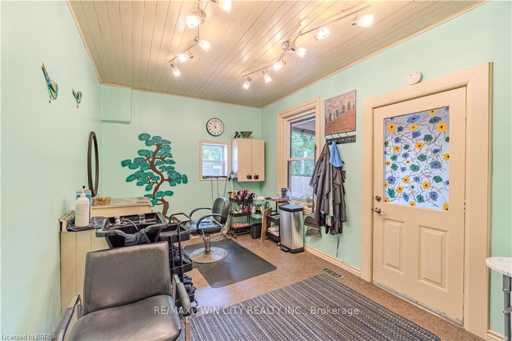 Photo 14 of 75 Willow Street, Brant, Paris — HOMEH