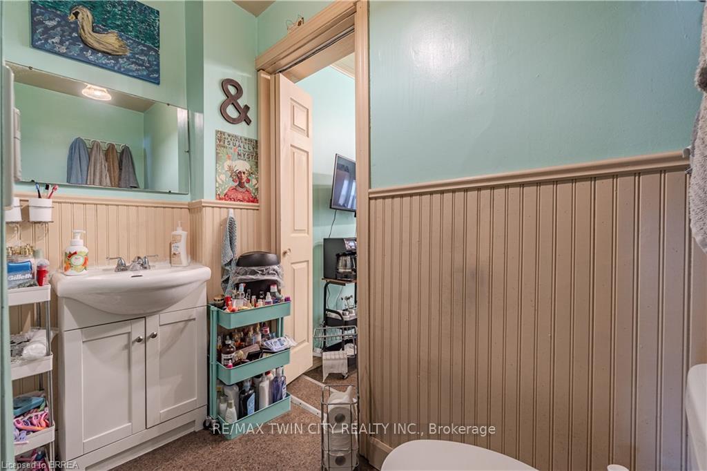 Photo 13 of 75 Willow Street, Brant, Paris — HOMEH