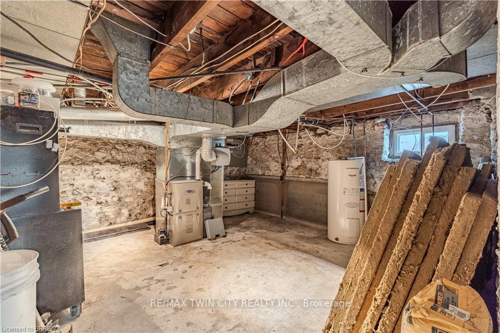 Photo 18 of 75 Willow Street, Brant, Paris — HOMEH