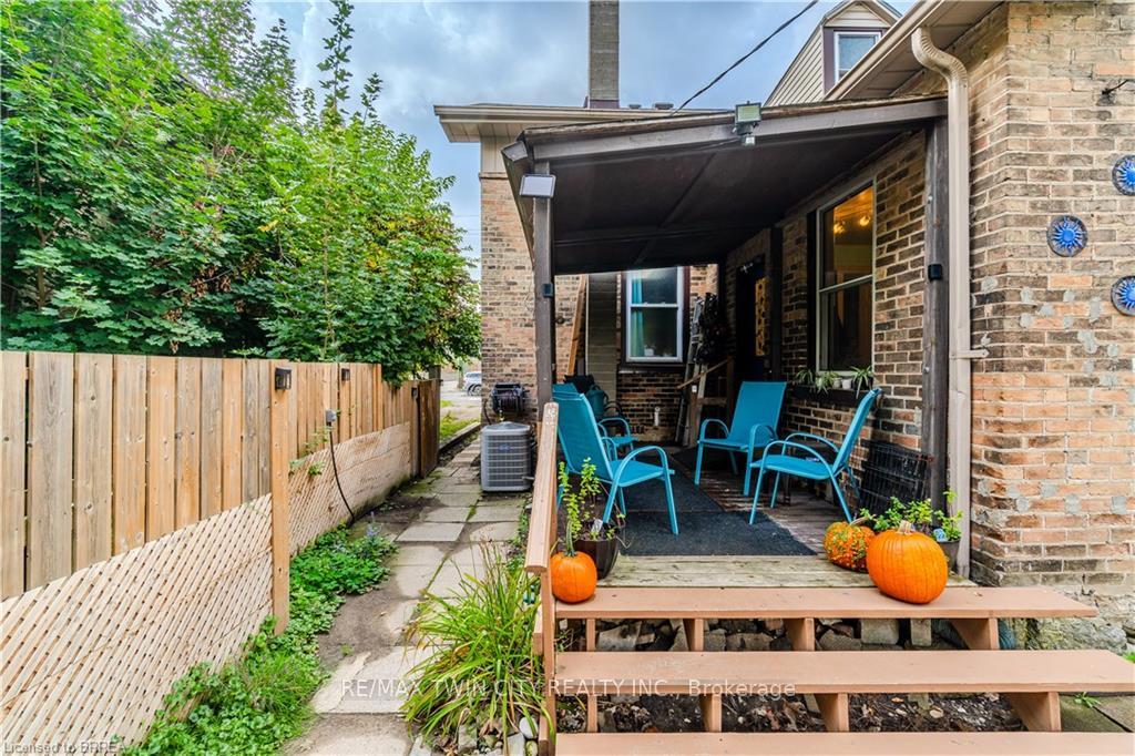 Photo 21 of 75 Willow Street, Brant, Paris — HOMEH
