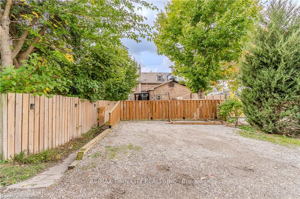 Photo 20 of 75 Willow Street, Brant, Paris — HOMEH