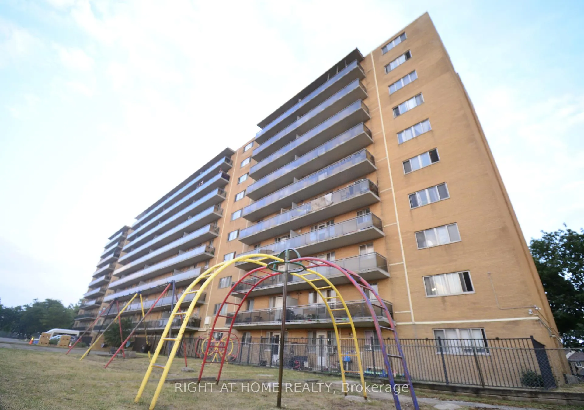 Front of Unit 216, 100 Dundalk Drive