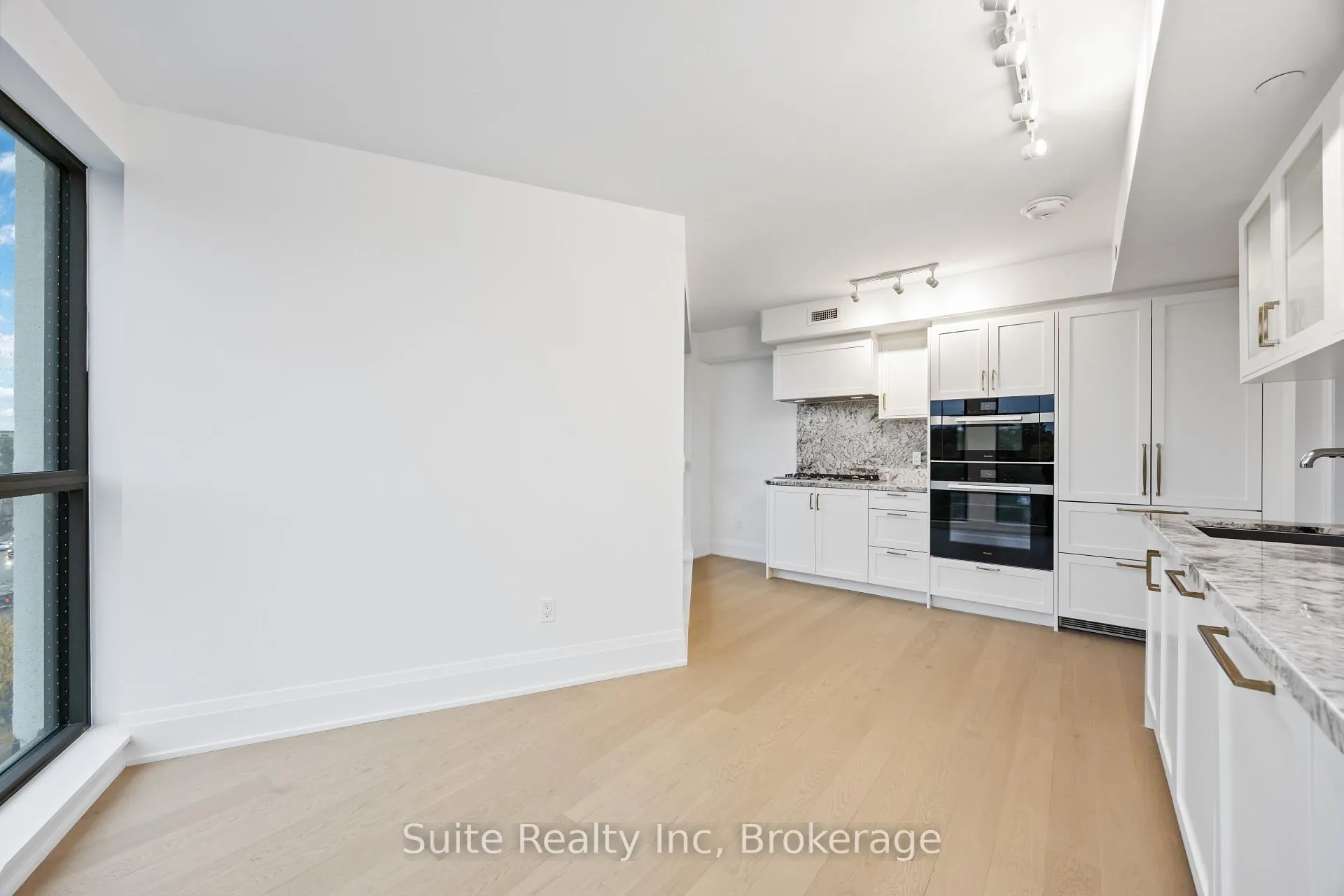 Photo 8 of Unit 318, 505 Glencairn Avenue, Toronto, Englemount-Lawrence — HOMEH