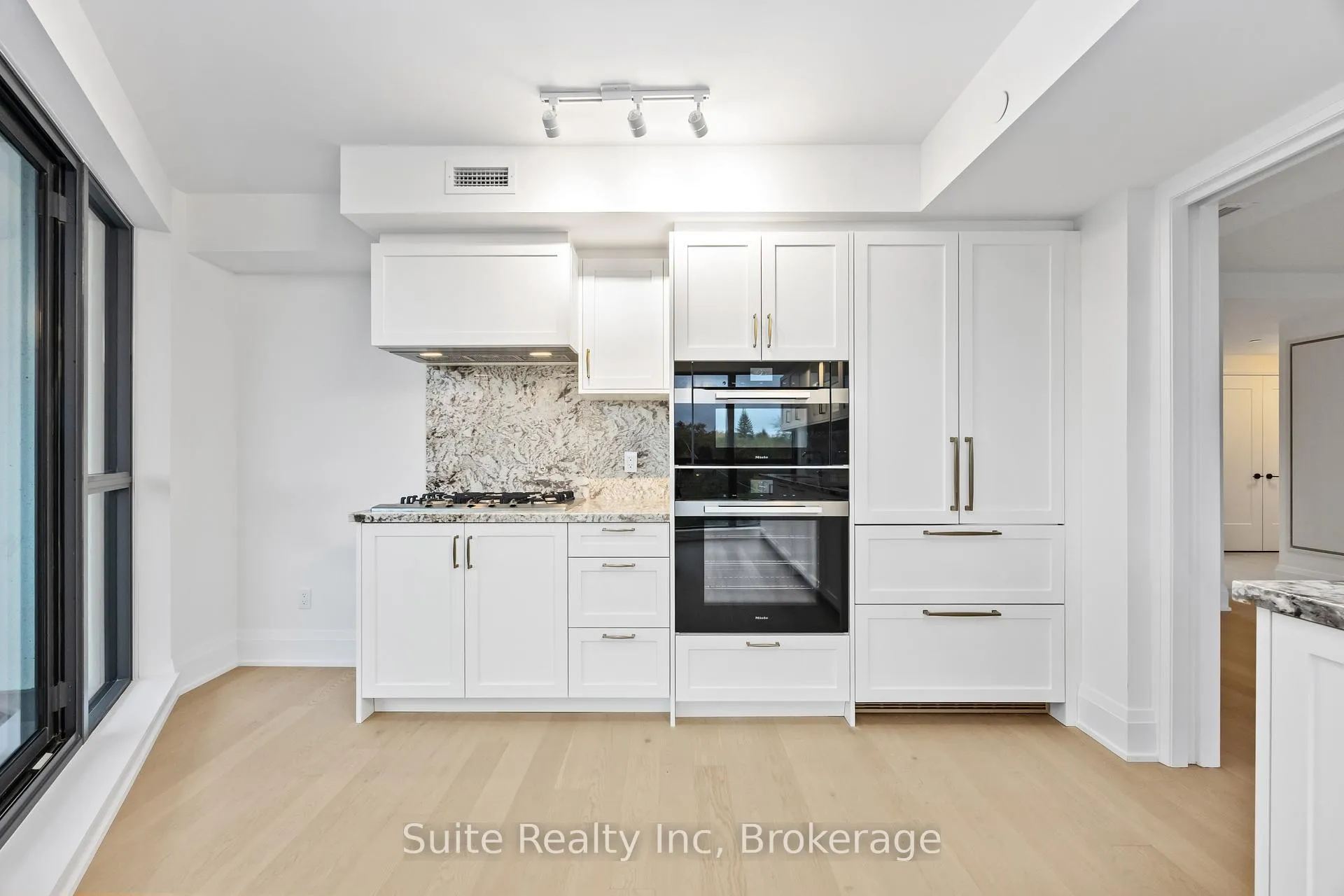 Photo 9 of Unit 318, 505 Glencairn Avenue, Toronto, Englemount-Lawrence — HOMEH