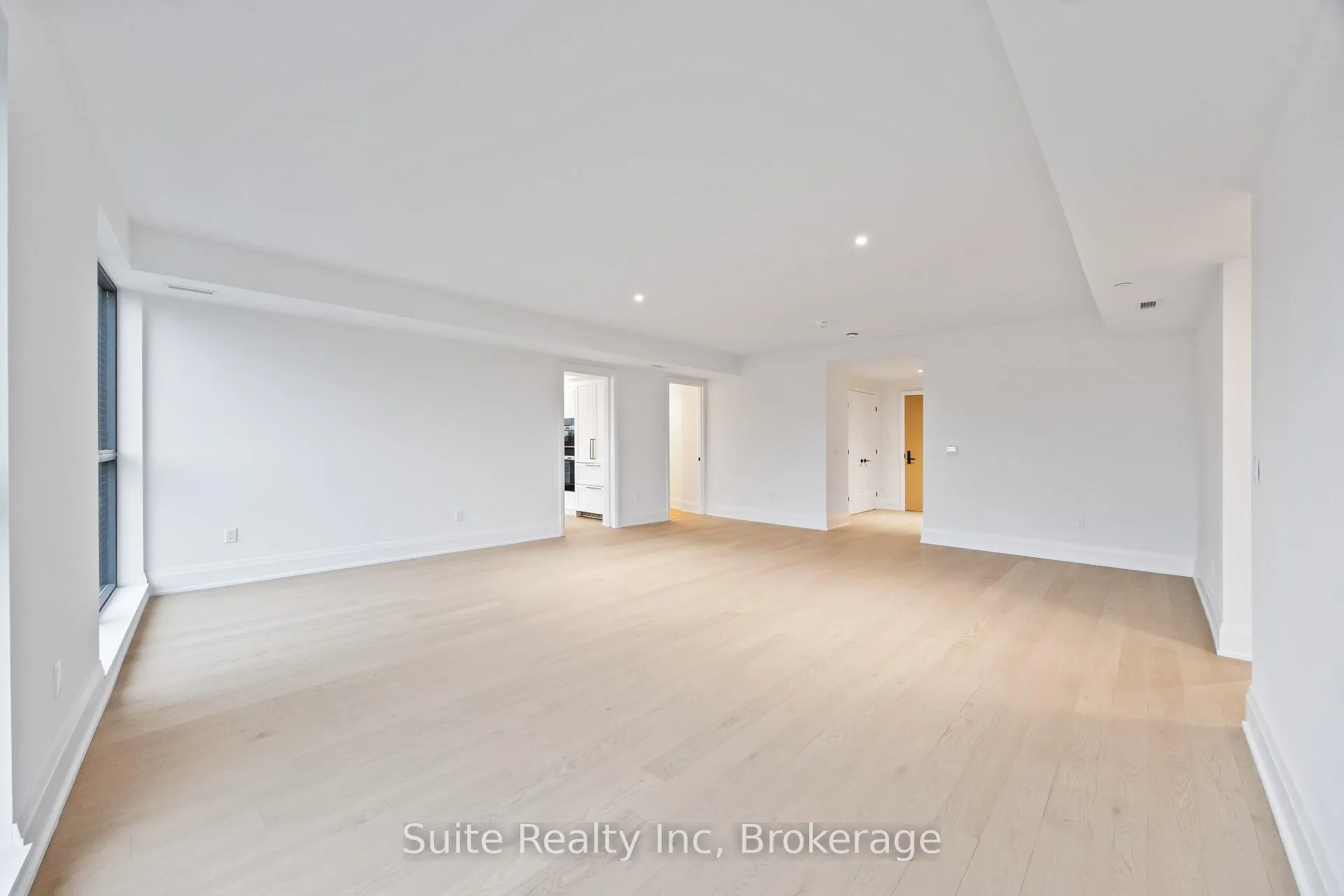 Photo 11 of Unit 318, 505 Glencairn Avenue, Toronto, Englemount-Lawrence — HOMEH