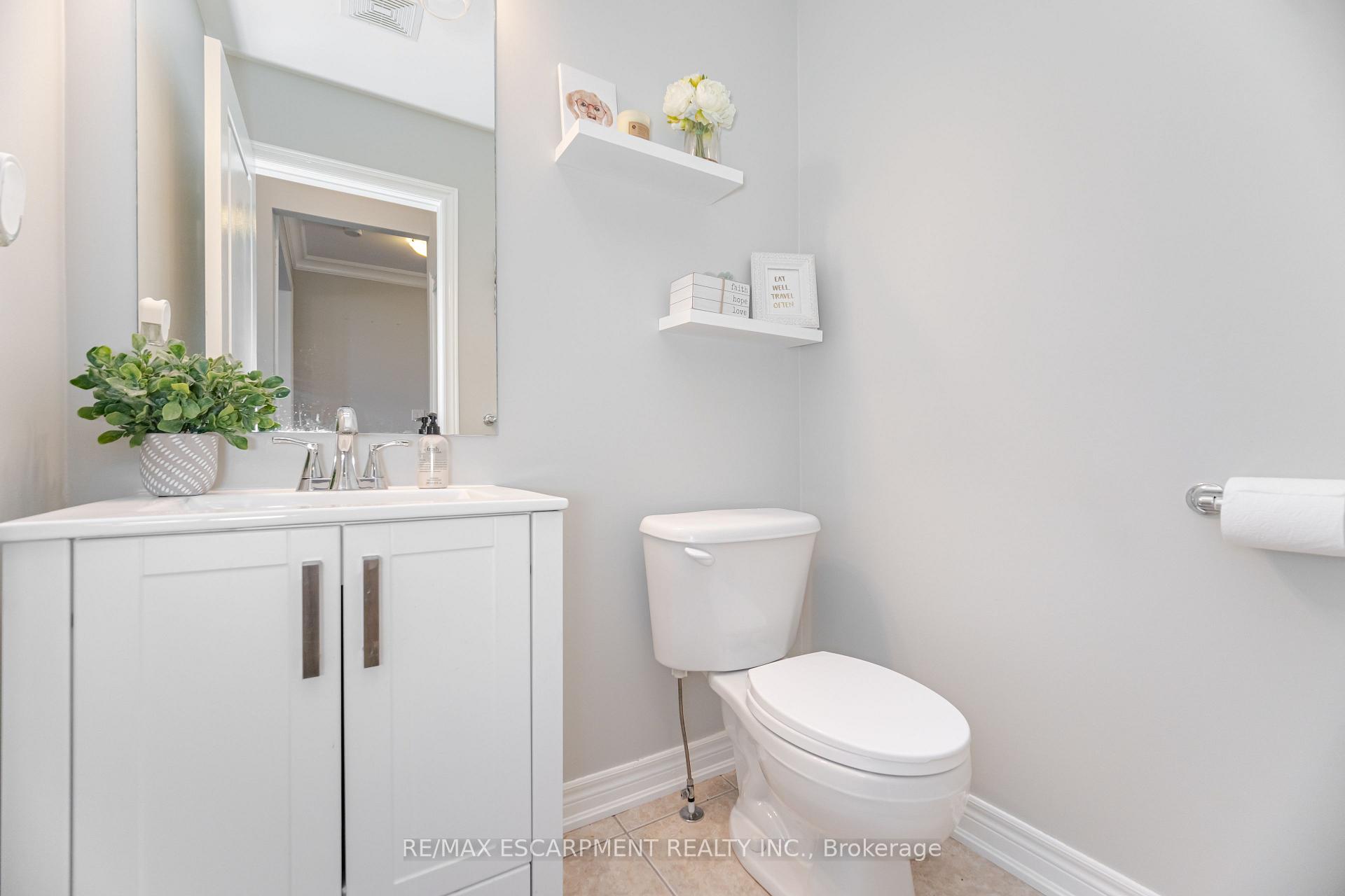 Photo 22 of 31 Vanderbrink Drive, Brampton, Sandringham-Wellington — HOMEH