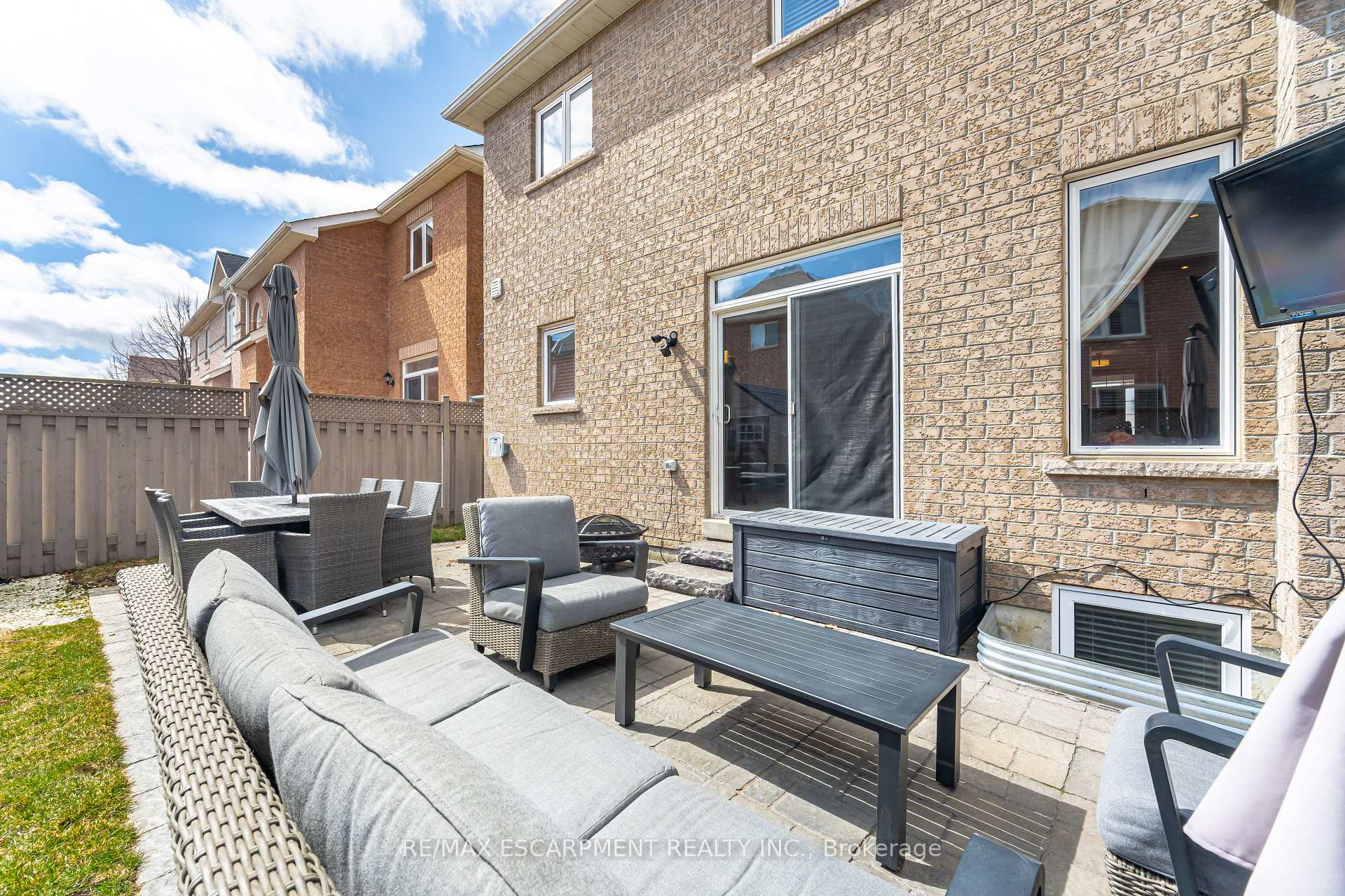 Photo 50 of 31 Vanderbrink Drive, Brampton, Sandringham-Wellington — HOMEH