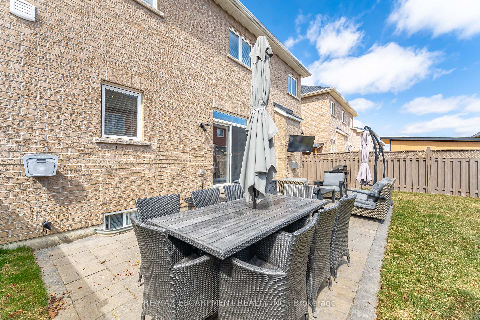 Photo 48 of 31 Vanderbrink Drive, Brampton, Sandringham-Wellington — HOMEH