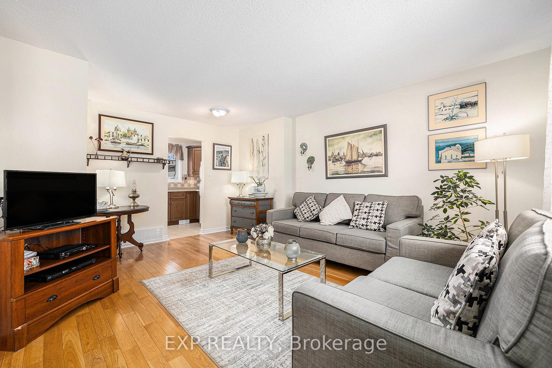 Photo 5 of 3 Lotus Court, Ottawa, Carson Grove — HOMEH