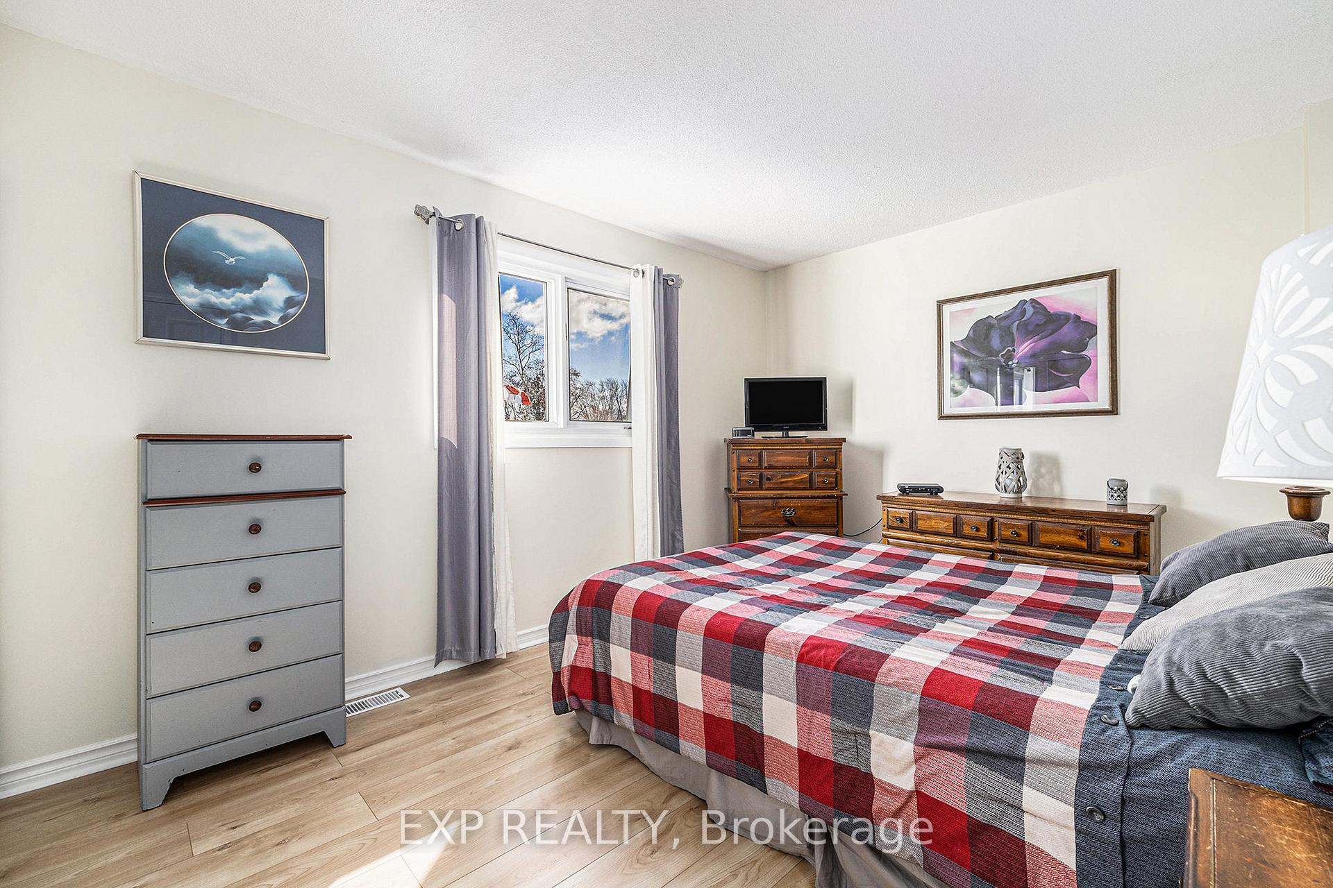 Photo 17 of 3 Lotus Court, Ottawa, Carson Grove — HOMEH