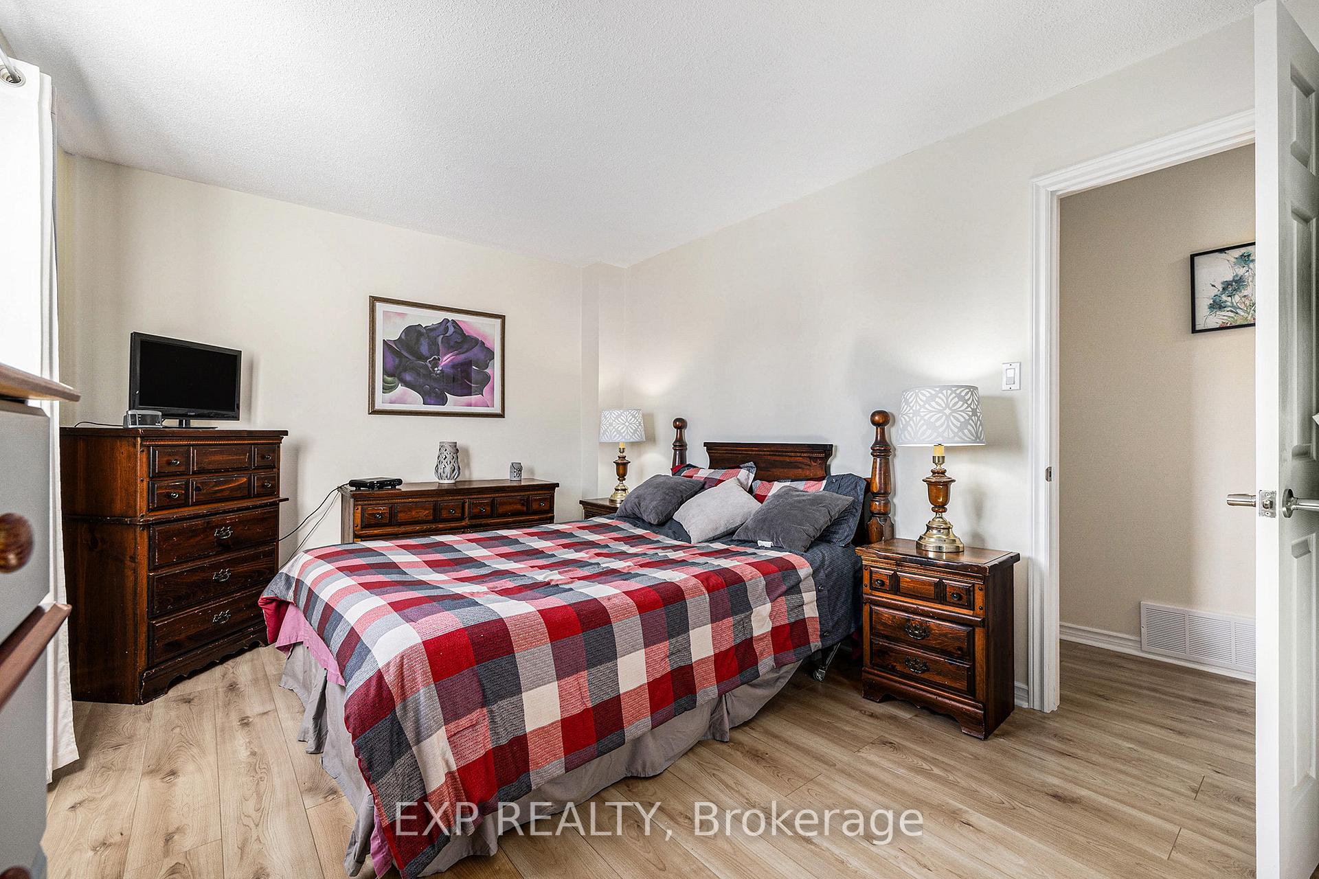 Photo 16 of 3 Lotus Court, Ottawa, Carson Grove — HOMEH