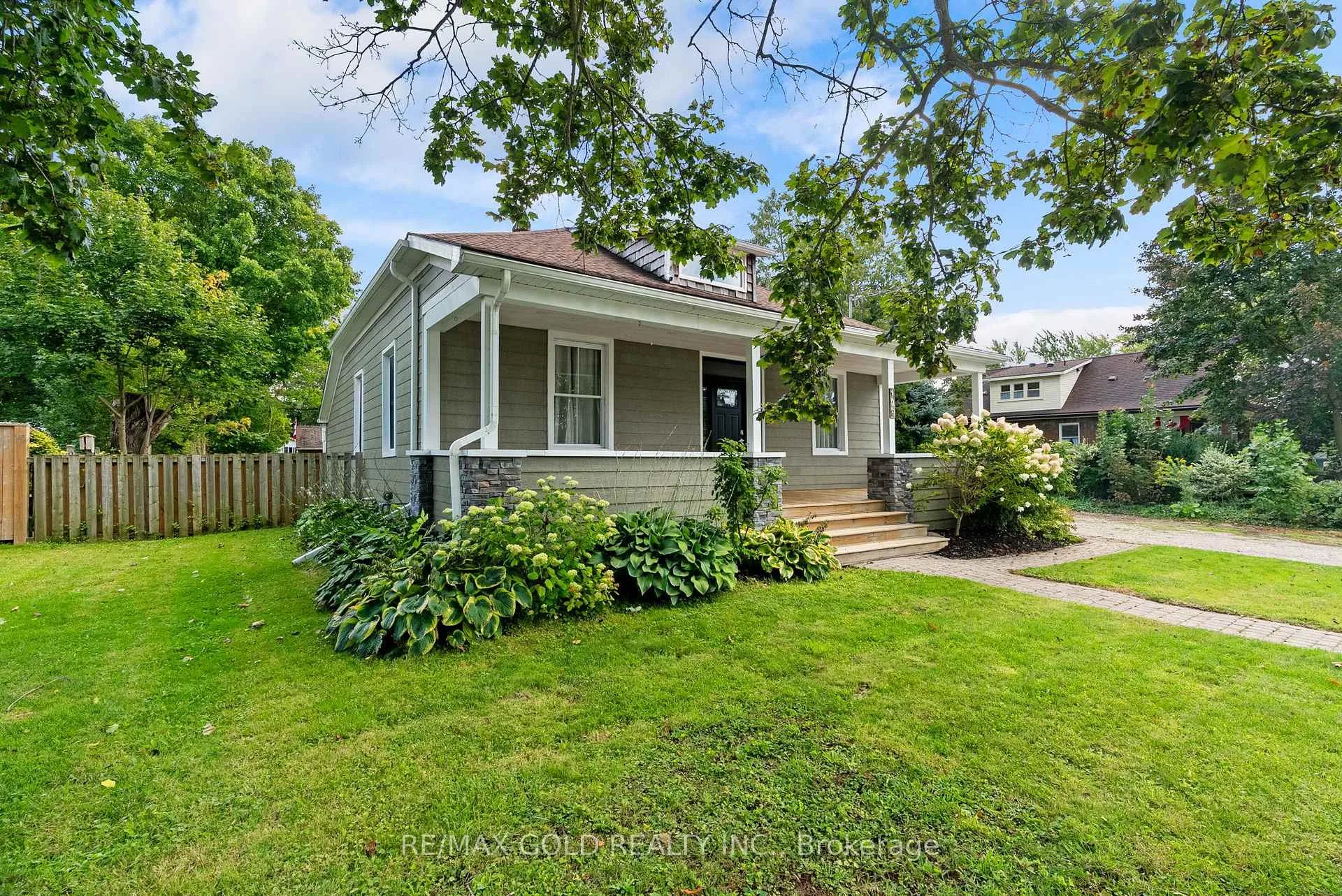 Photo 2 of 129 Albert Street, Central Huron, Clinton — HOMEH