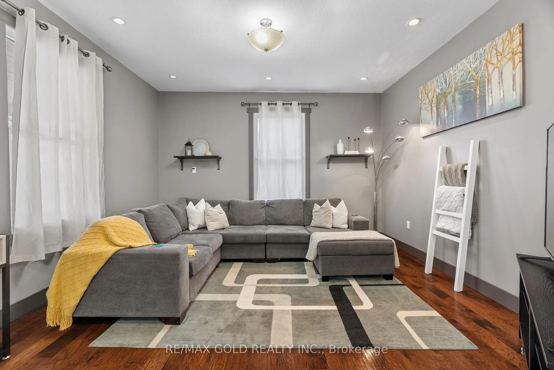 Photo 8 of 129 Albert Street, Central Huron, Clinton — HOMEH
