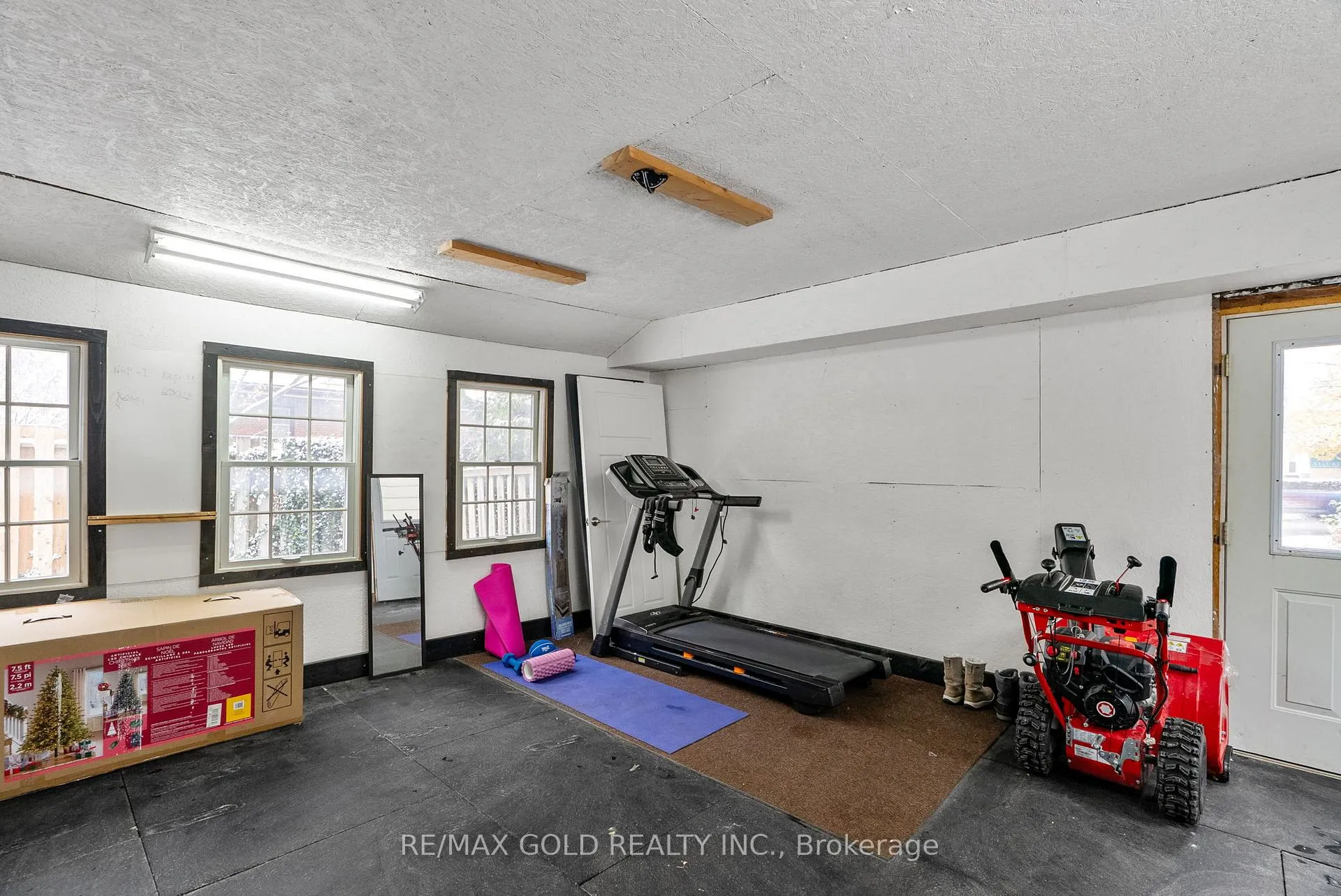 Photo 35 of 129 Albert Street, Central Huron, Clinton — HOMEH