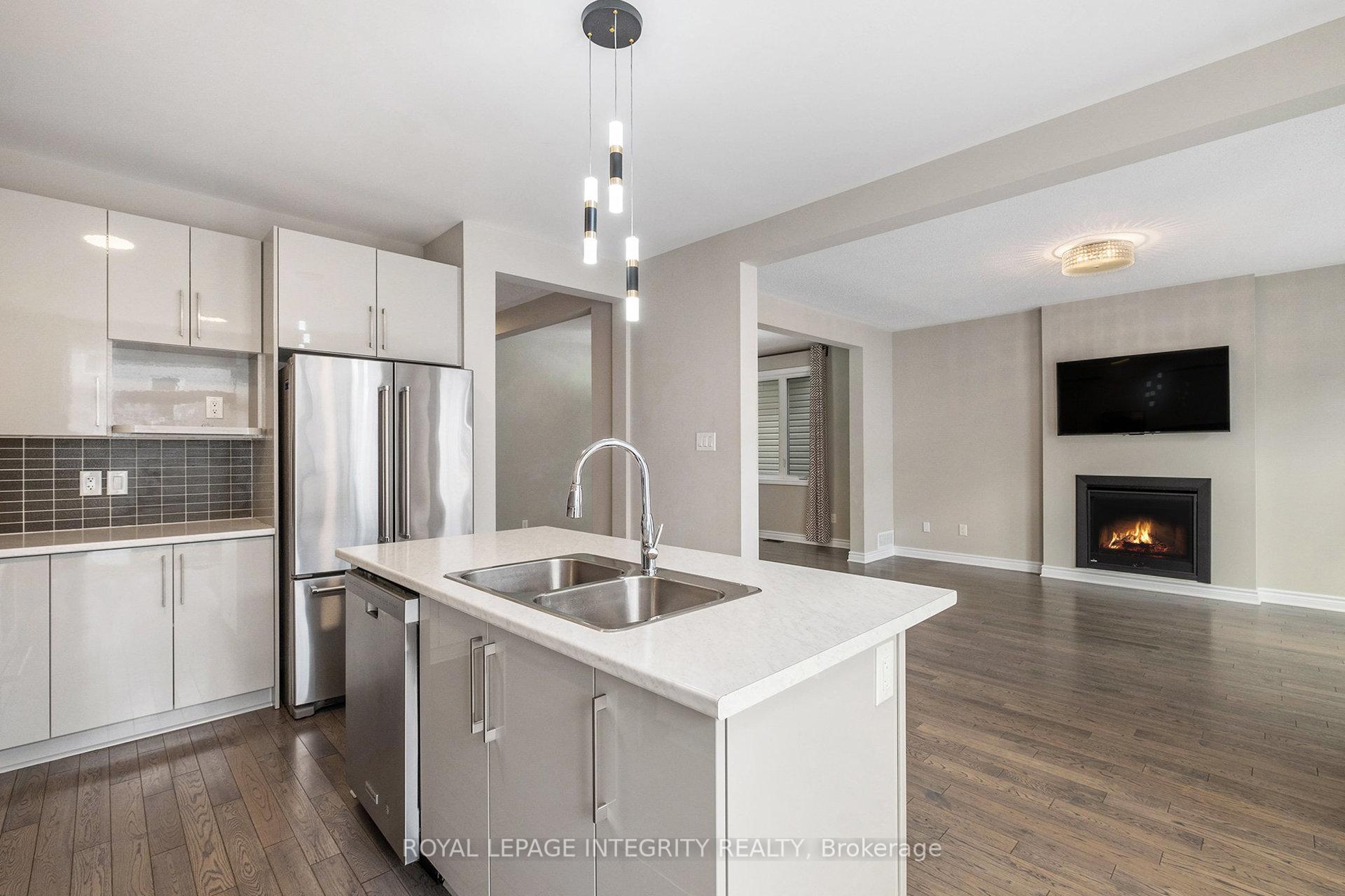 Photo 9 of 25 Clonfadda Terrace, Ottawa, Barrhaven - Half Moon Bay — HOMEH