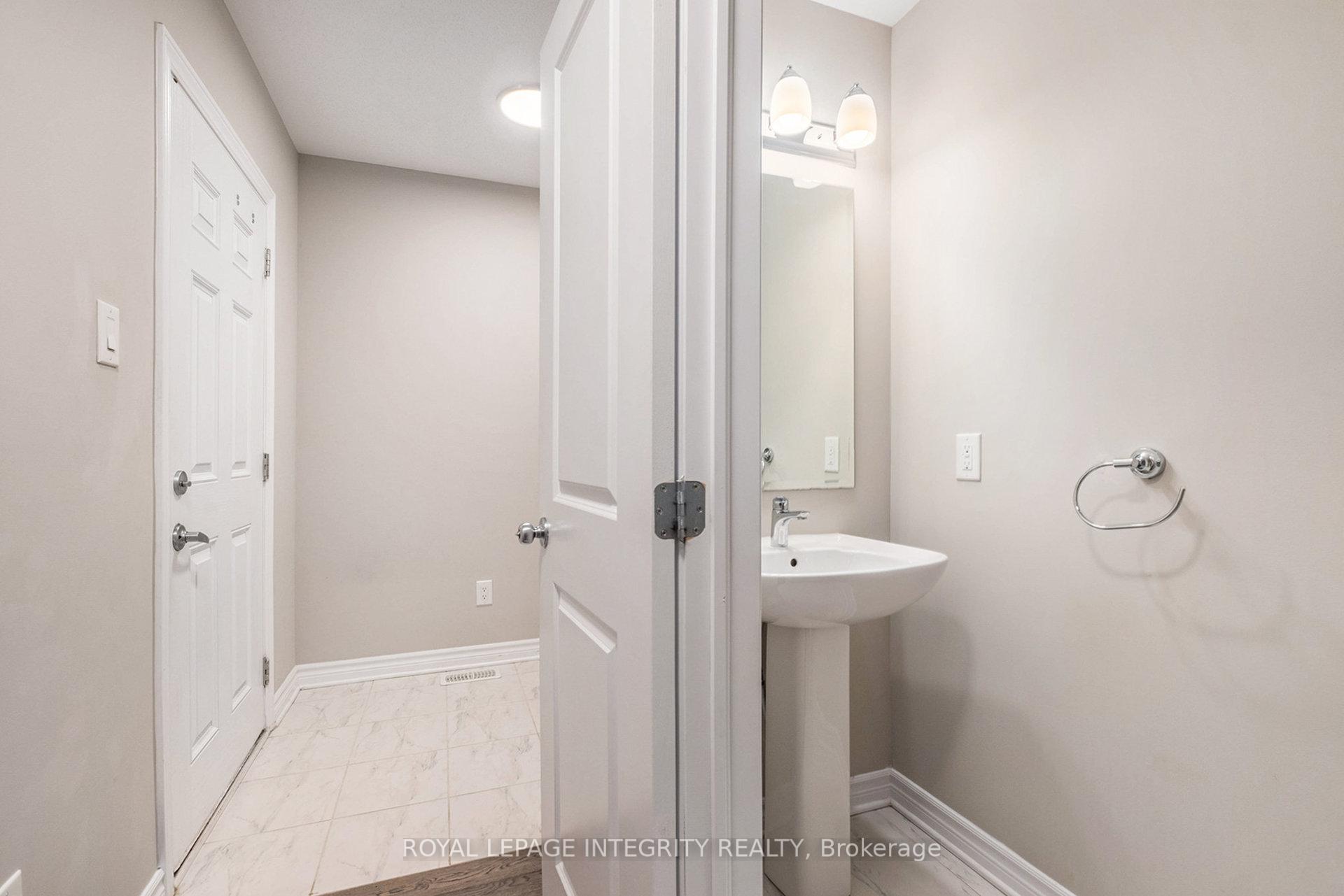 Photo 14 of 25 Clonfadda Terrace, Ottawa, Barrhaven - Half Moon Bay — HOMEH