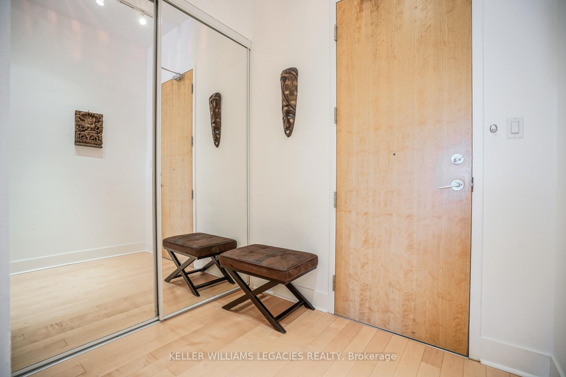 Photo 3 of Unit 302, 562 Eglinton Avenue E, Toronto, Mount Pleasant East — HOMEH