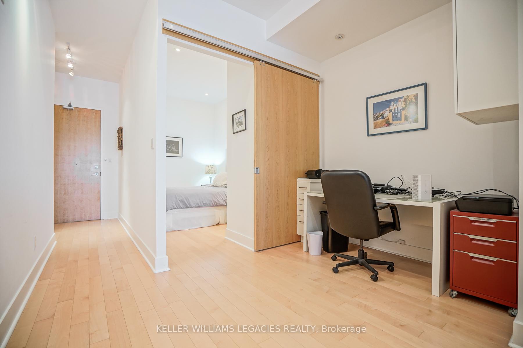 Photo 8 of Unit 302, 562 Eglinton Avenue E, Toronto, Mount Pleasant East — HOMEH