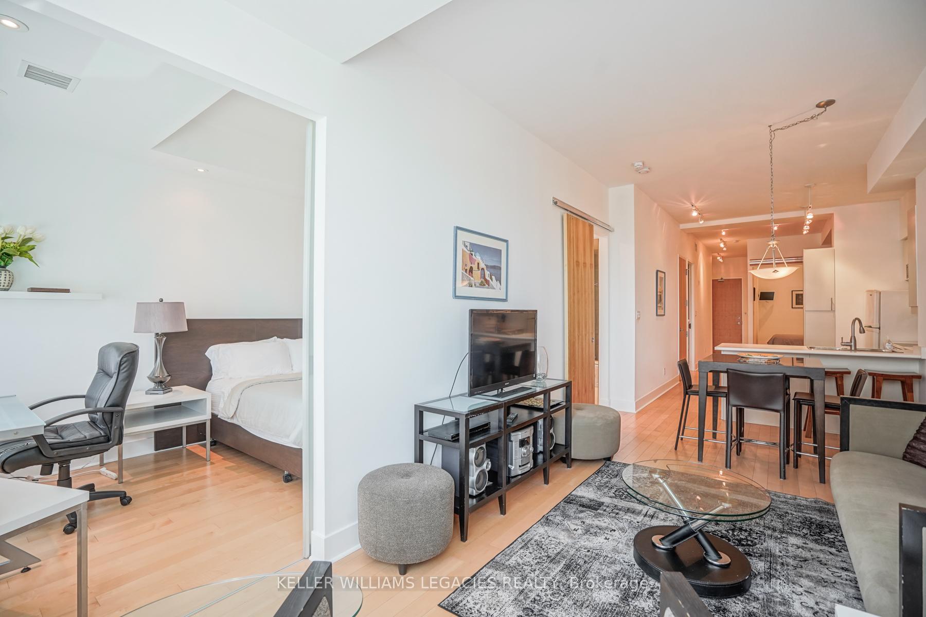 Photo 18 of Unit 302, 562 Eglinton Avenue E, Toronto, Mount Pleasant East — HOMEH