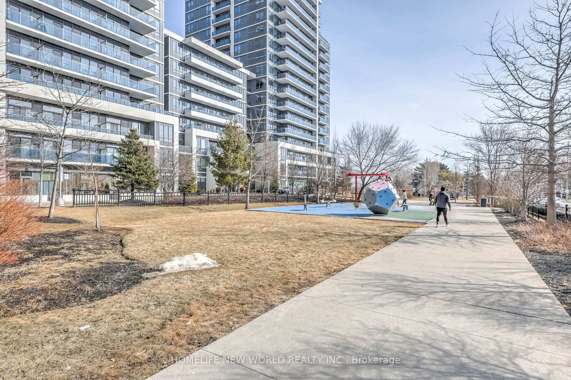 Photo 5 of Unit 1230, 7161 Yonge Street, Markham, Grandview — HOMEH