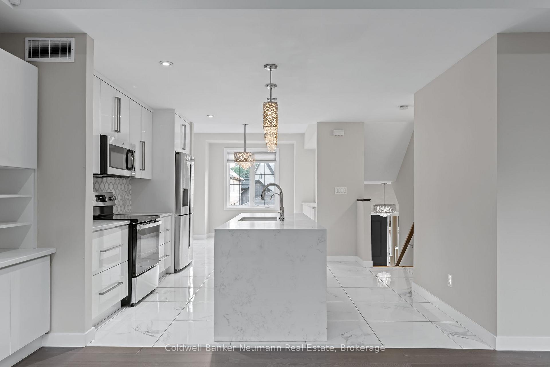 Photo 1 of Unit 4, 72 York Road, Guelph, St. Patrick's Ward — HOMEH