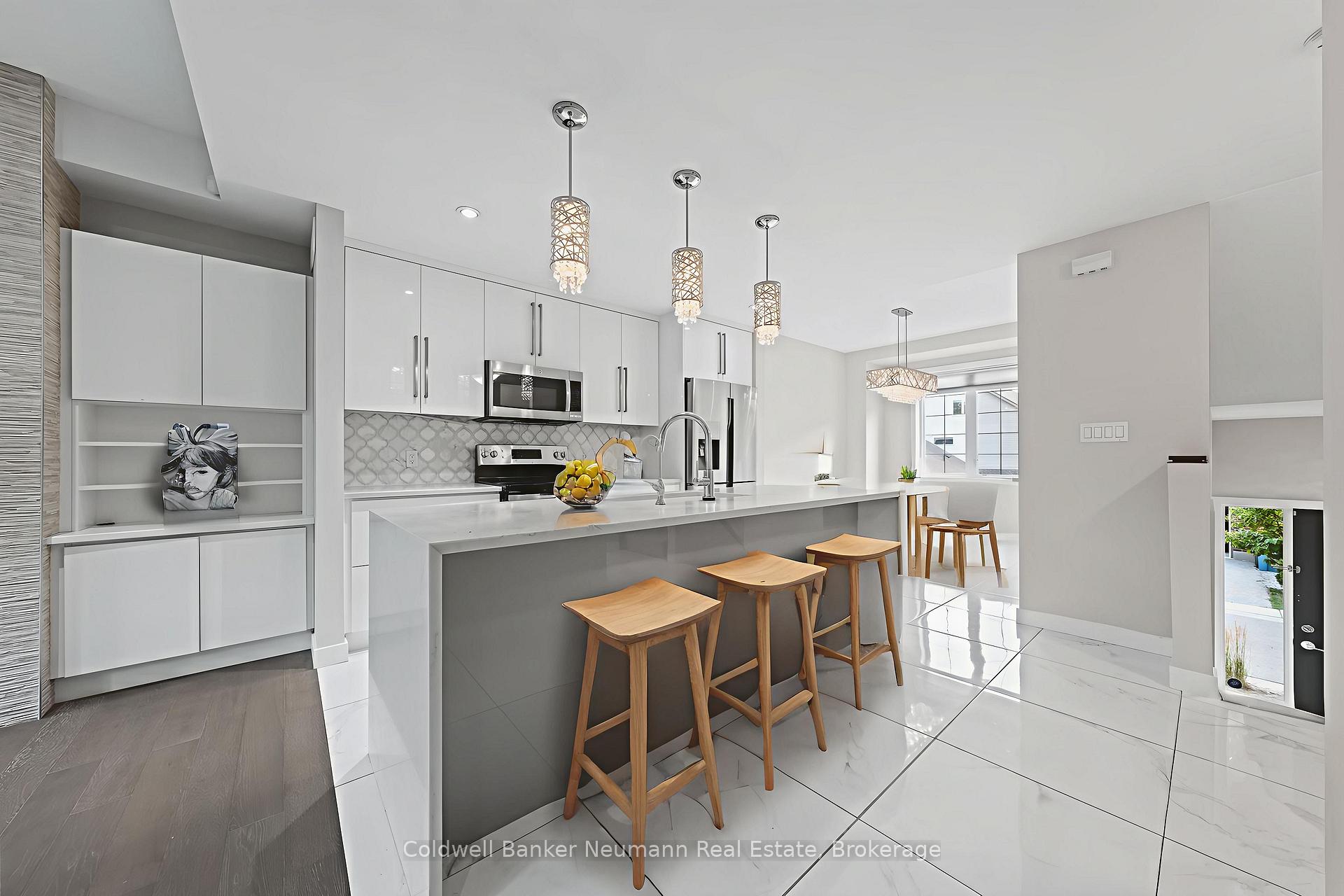 Photo 5 of Unit 4, 72 York Road, Guelph, St. Patrick's Ward — HOMEH