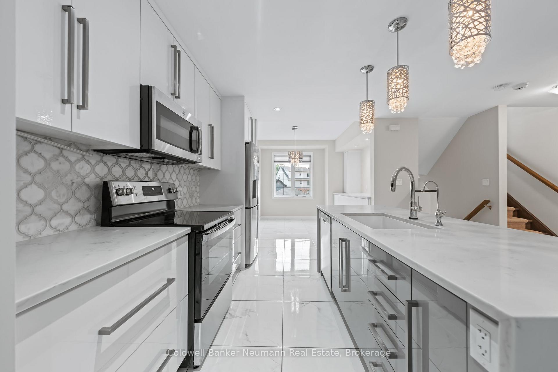 Photo 7 of Unit 4, 72 York Road, Guelph, St. Patrick's Ward — HOMEH