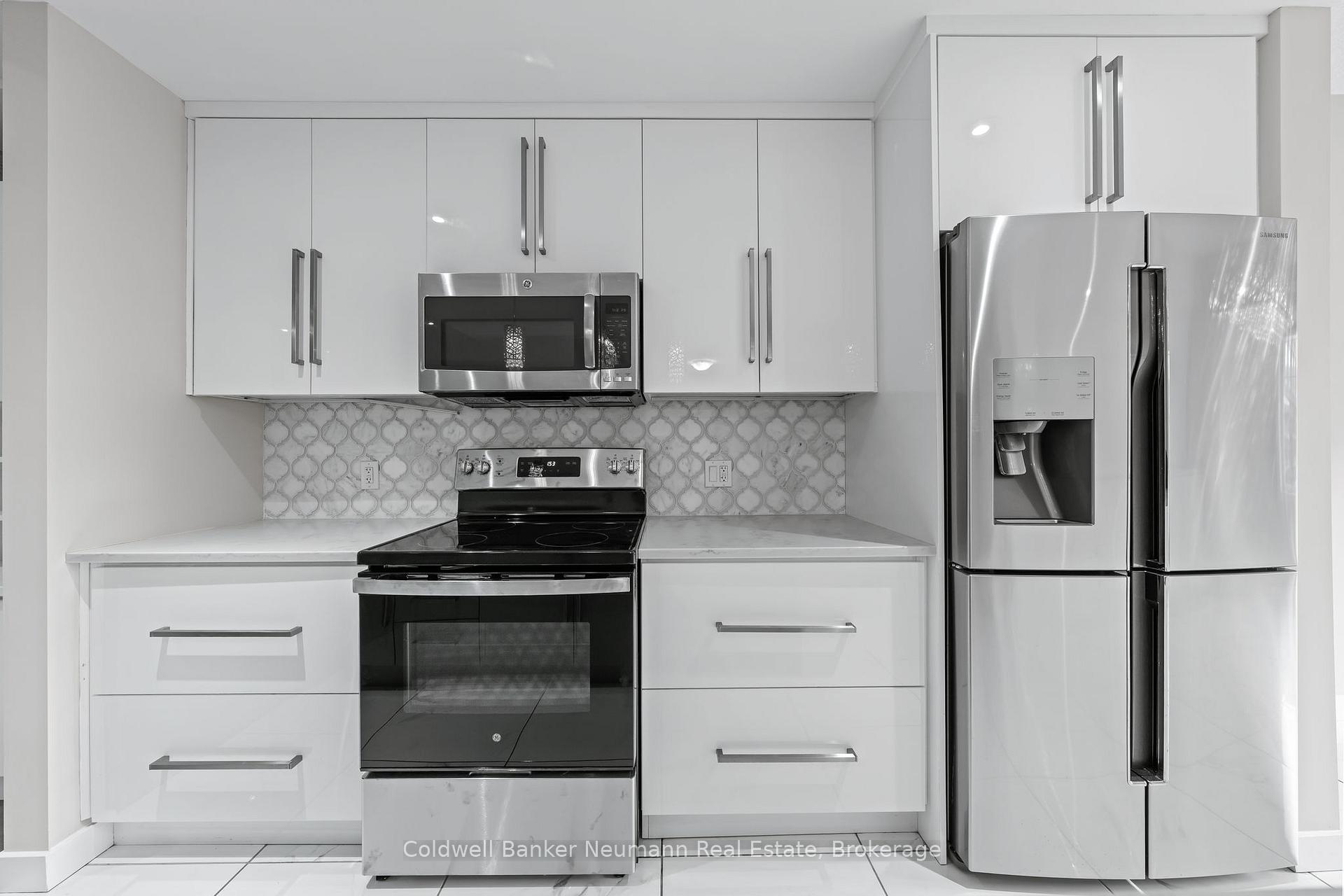 Photo 10 of Unit 4, 72 York Road, Guelph, St. Patrick's Ward — HOMEH