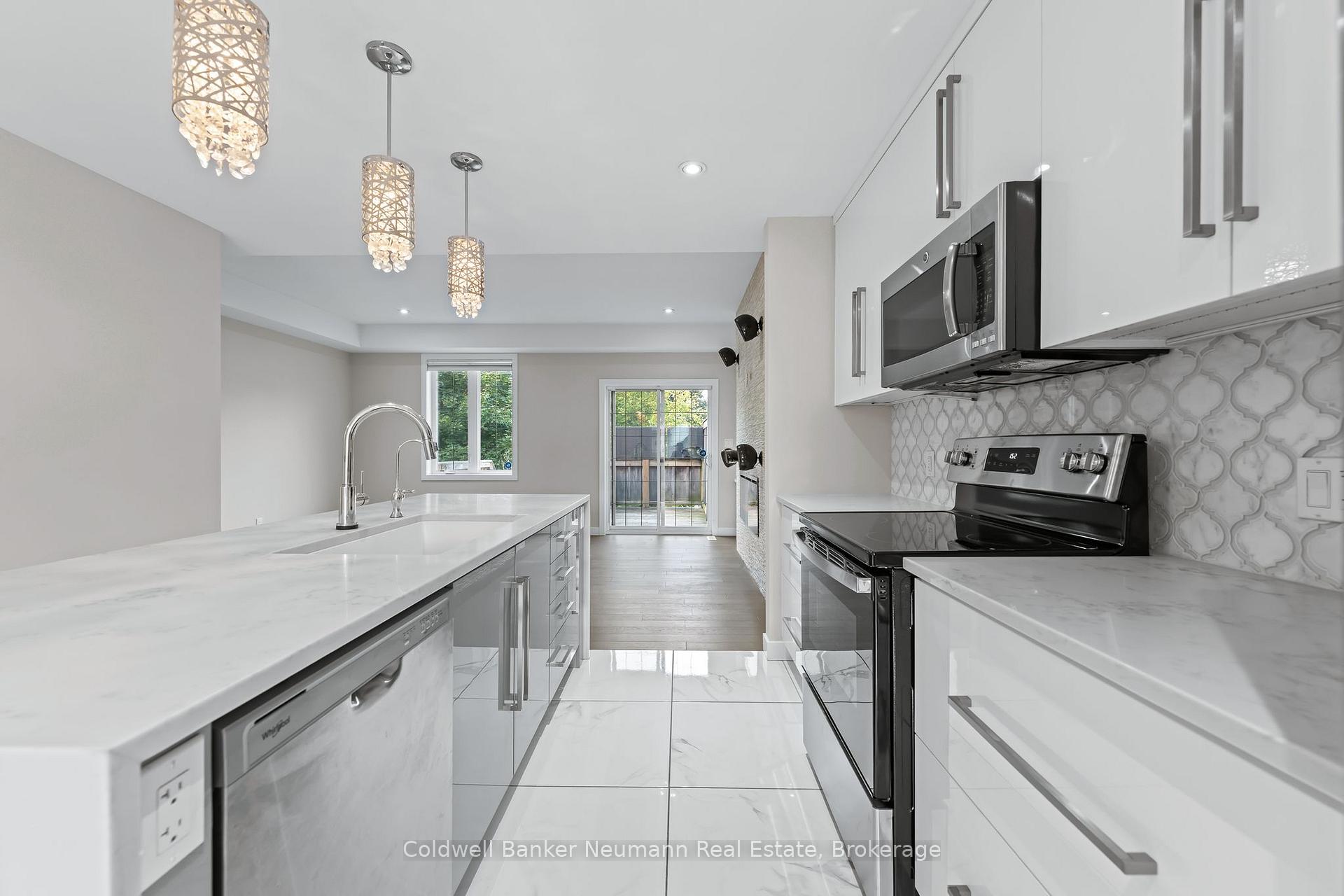 Photo 12 of Unit 4, 72 York Road, Guelph, St. Patrick's Ward — HOMEH