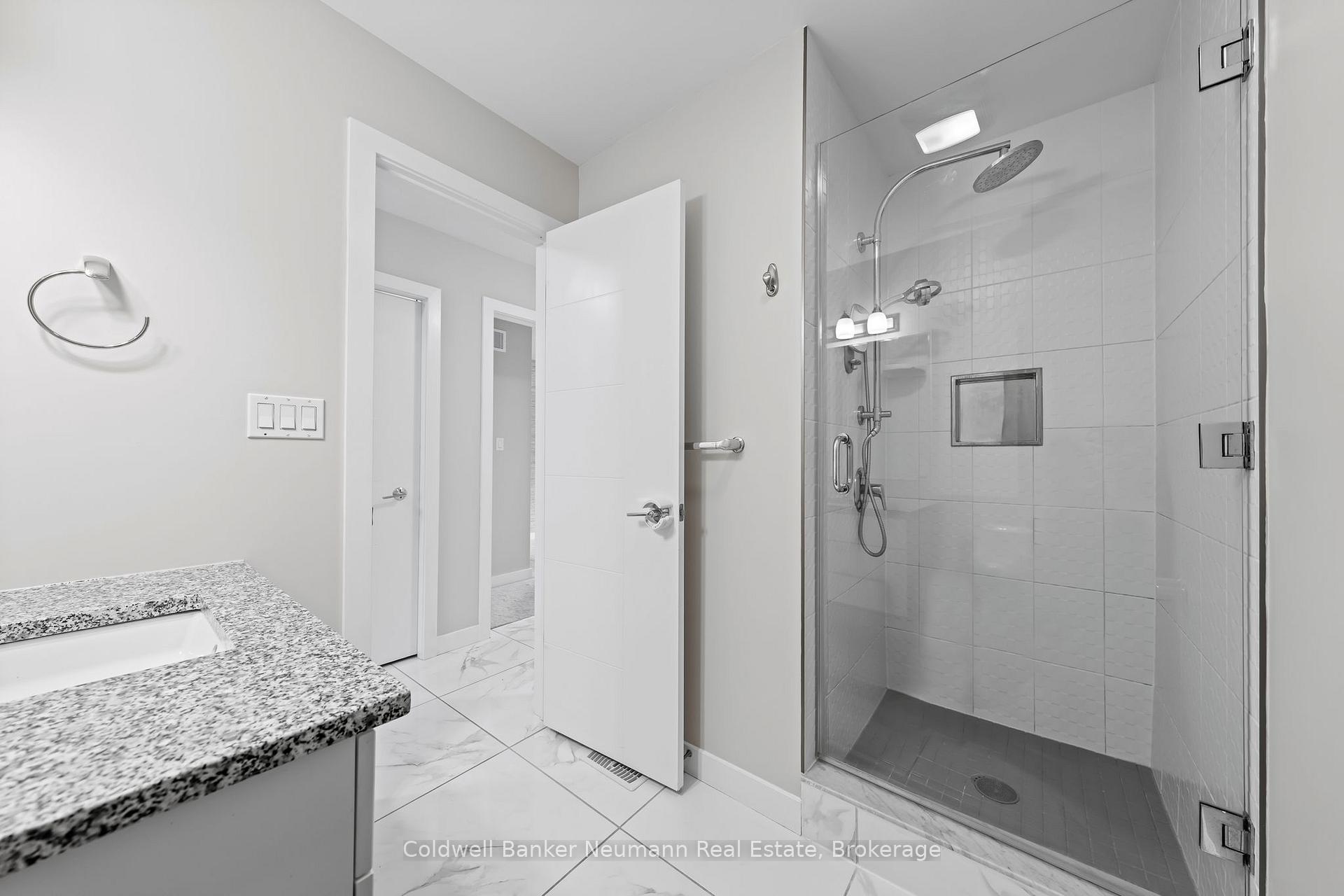 Photo 16 of Unit 4, 72 York Road, Guelph, St. Patrick's Ward — HOMEH