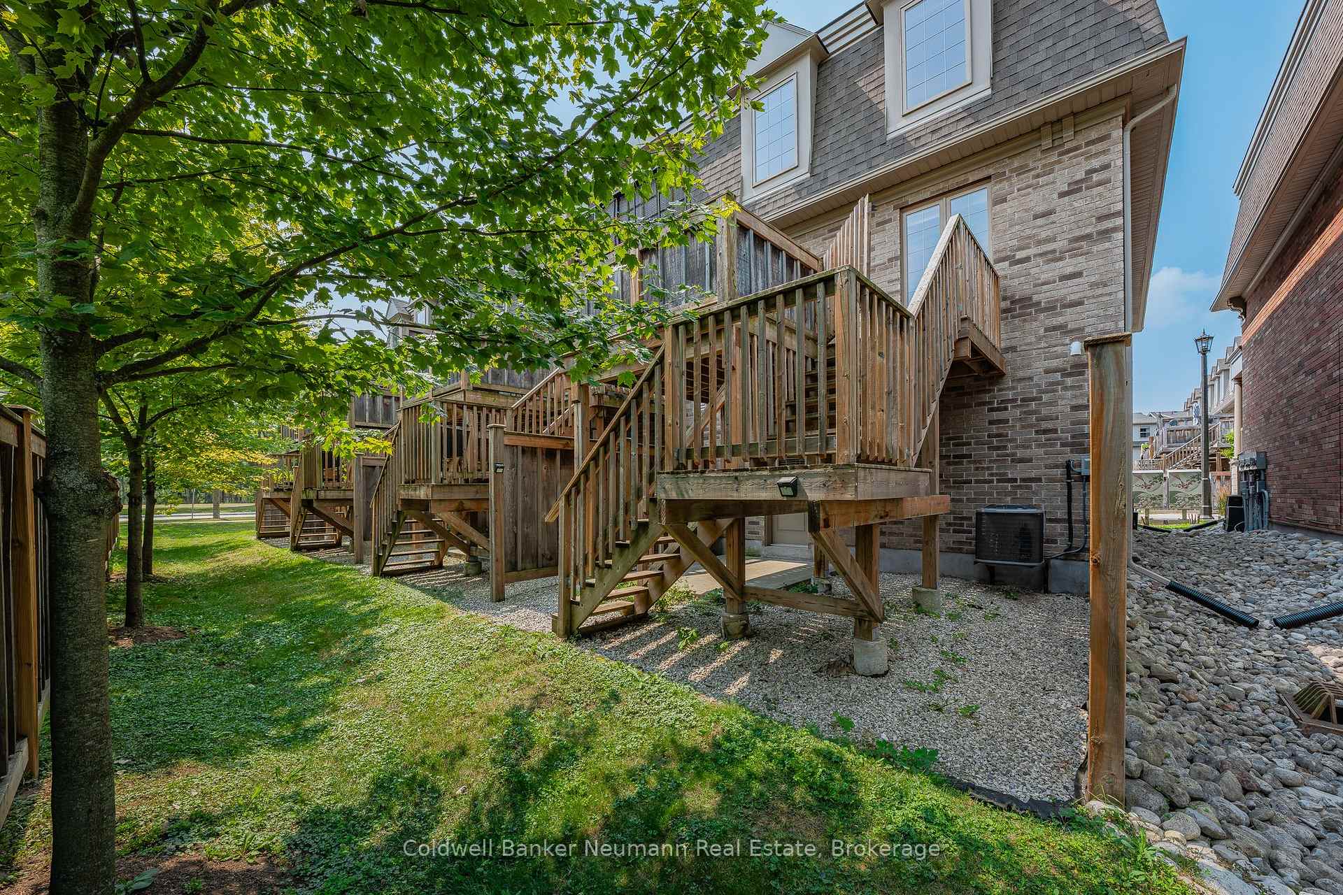 Photo 32 of Unit 4, 72 York Road, Guelph, St. Patrick's Ward — HOMEH