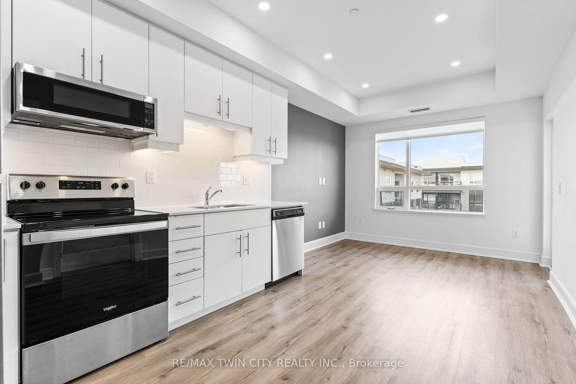 Photo 9 of Unit 607, 251 Northfield Drive E, Waterloo, Colonial Acres — HOMEH
