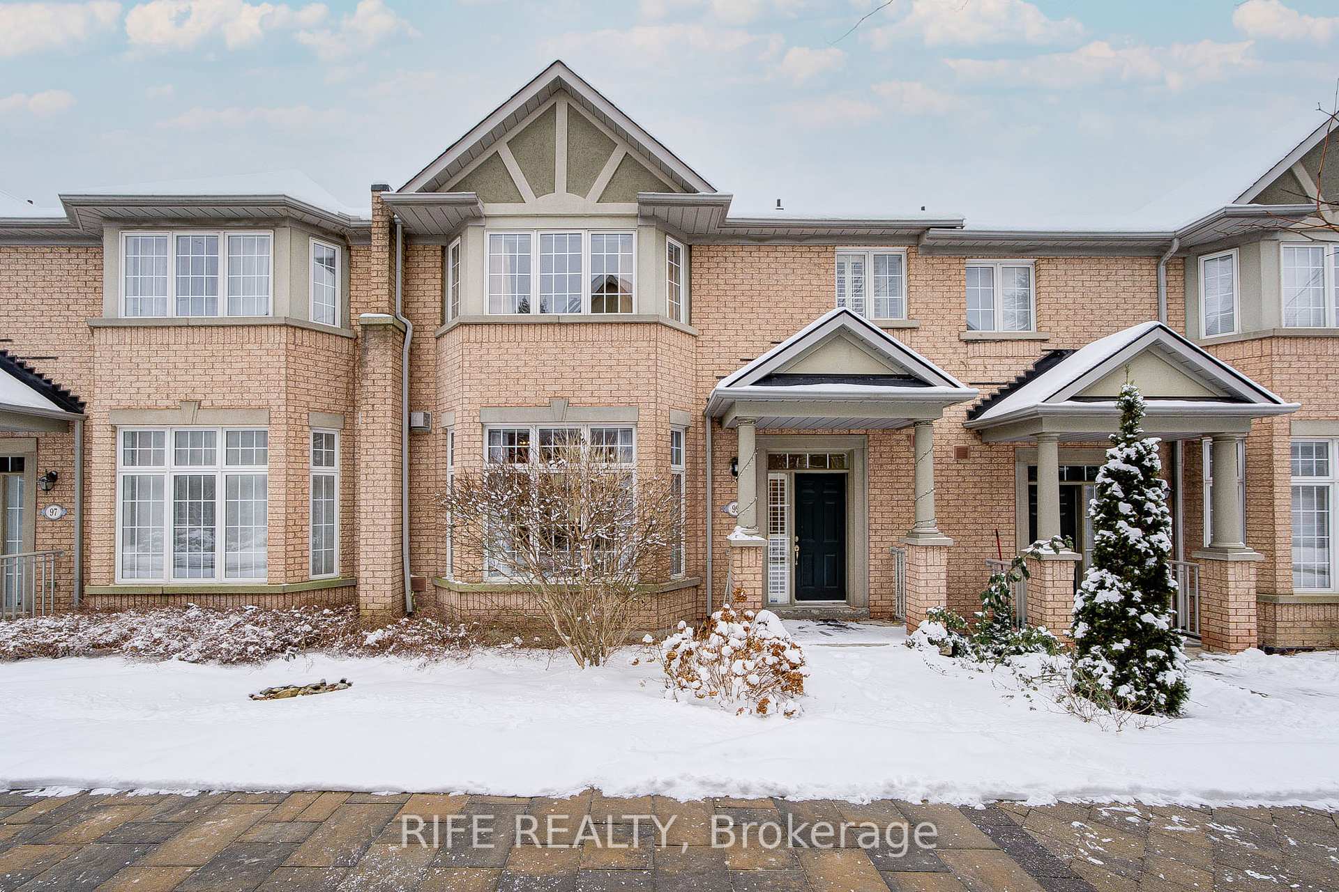 Photo 1 of 99 Legends Way, Markham, Unionville — HOMEH