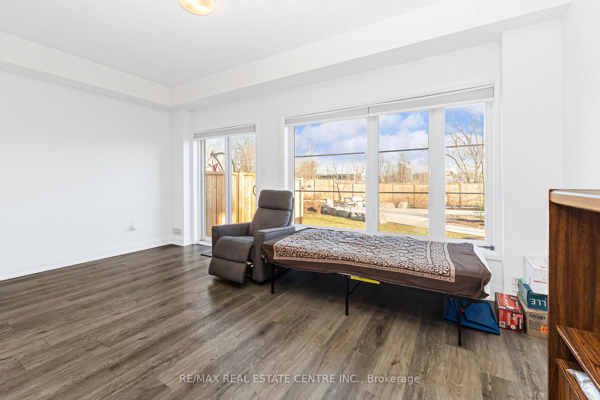Photo 39 of Unit 55, 33 Steele Crescent, Guelph, St. Patrick's Ward — HOMEH