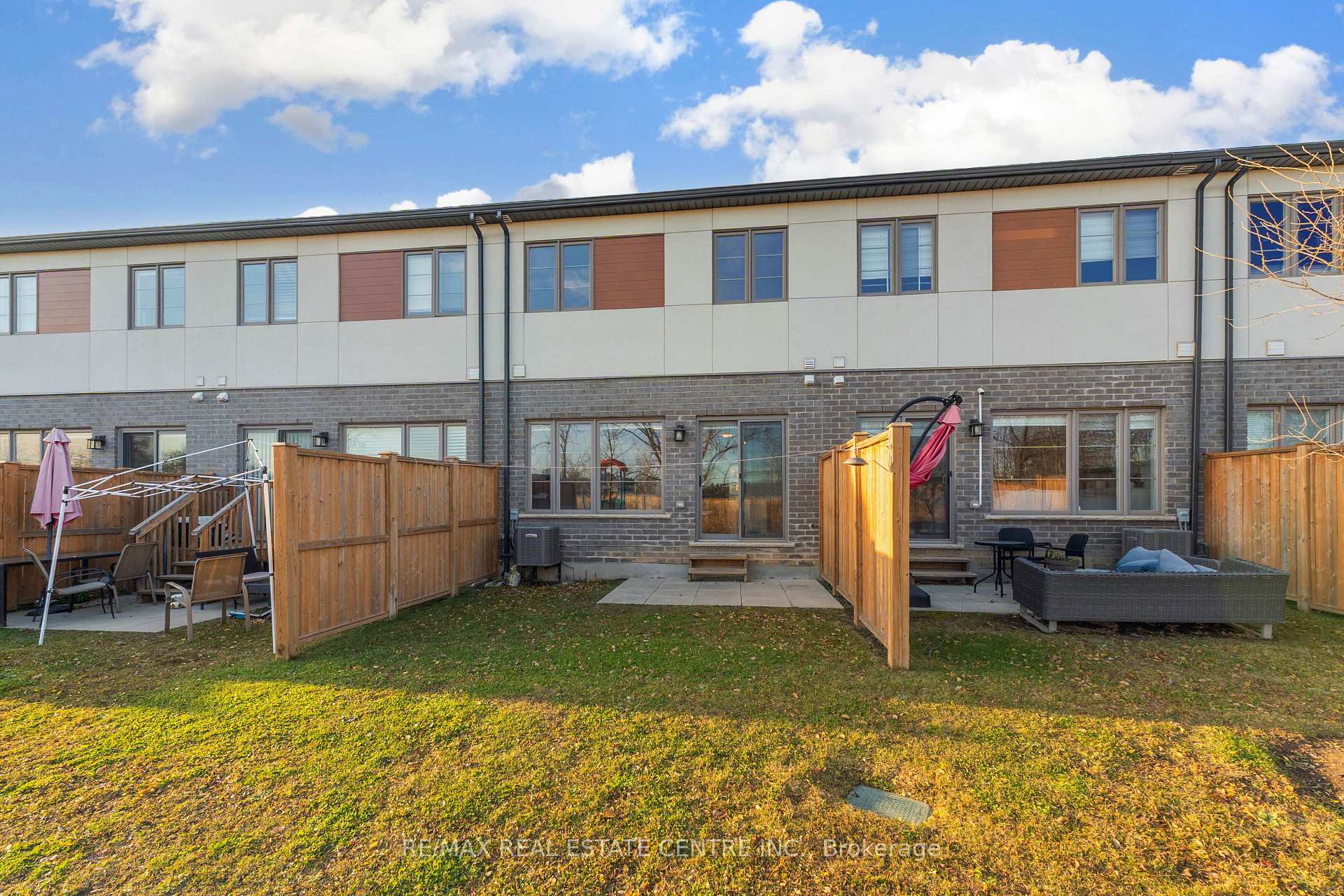 Photo 52 of Unit 55, 33 Steele Crescent, Guelph, St. Patrick's Ward — HOMEH