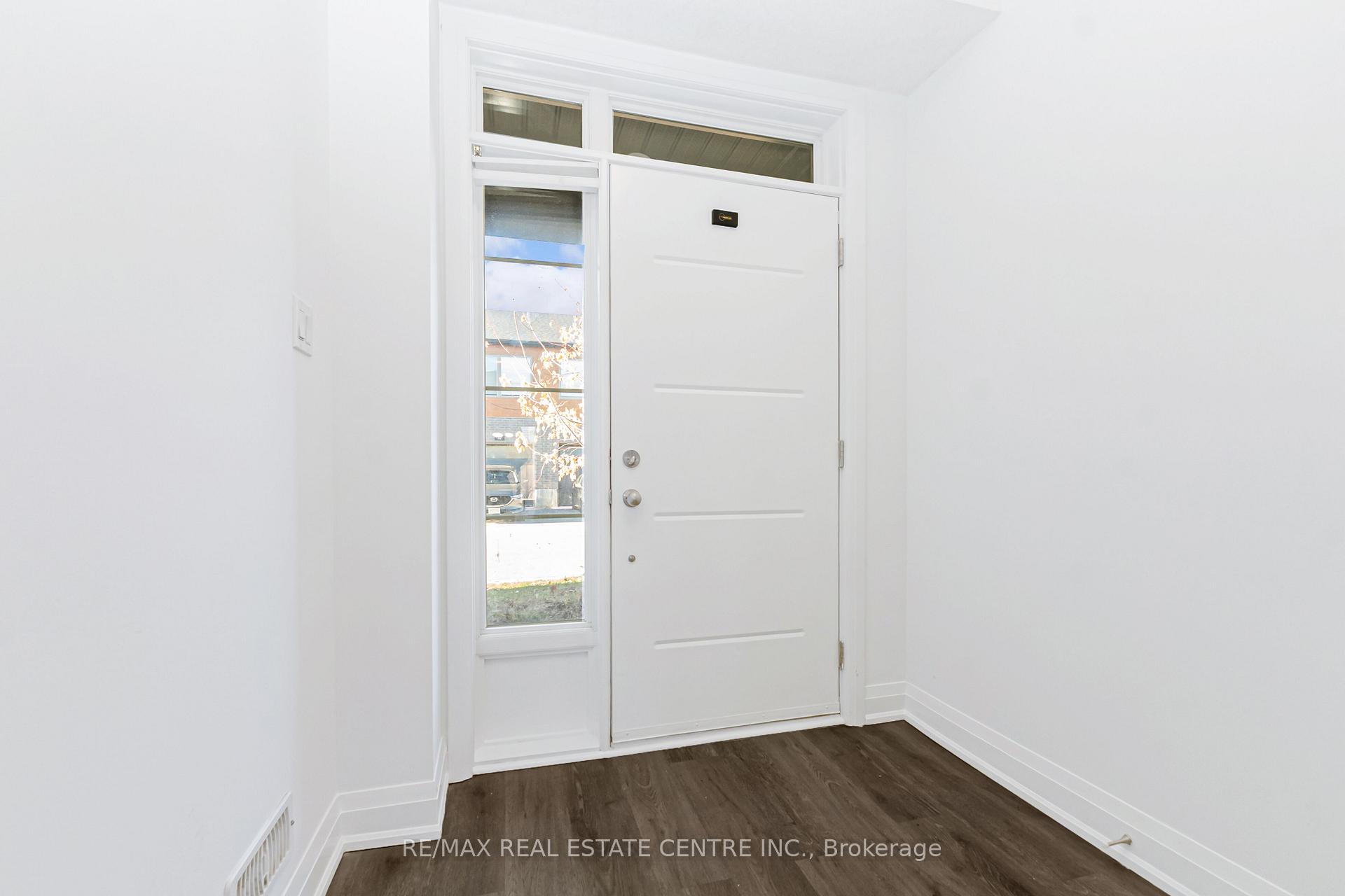 Photo 6 of Unit 55, 33 Steele Crescent, Guelph, St. Patrick's Ward — HOMEH