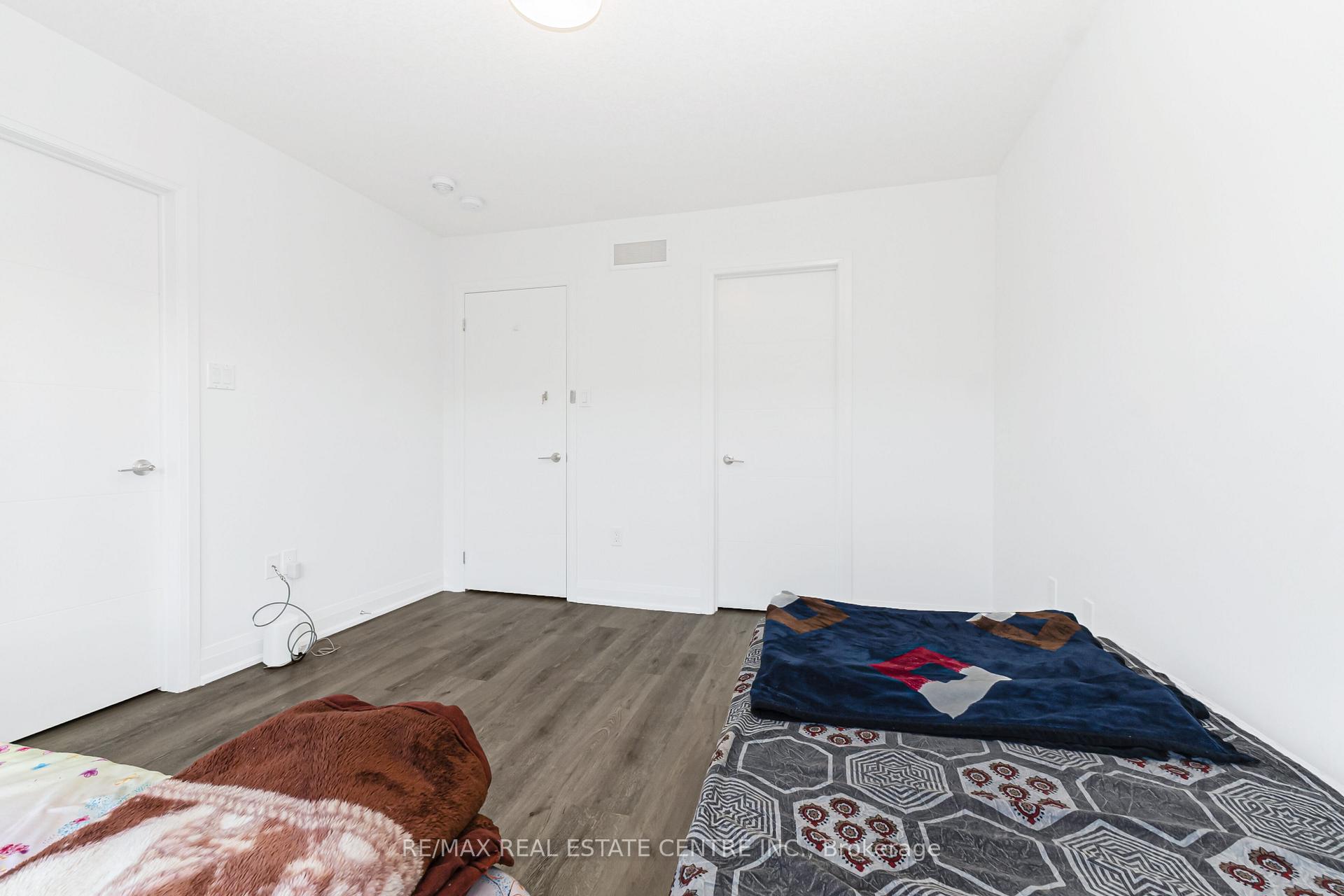 Photo 63 of Unit 55, 33 Steele Crescent, Guelph, St. Patrick's Ward — HOMEH