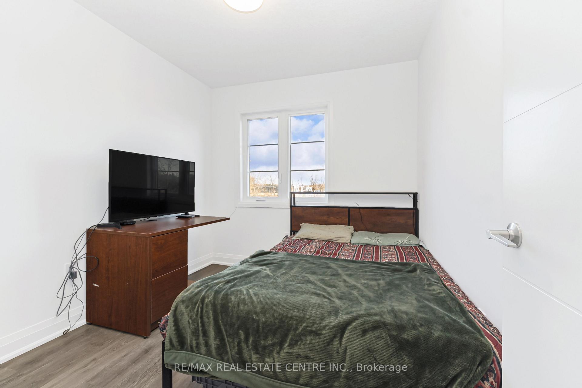 Photo 69 of Unit 55, 33 Steele Crescent, Guelph, St. Patrick's Ward — HOMEH