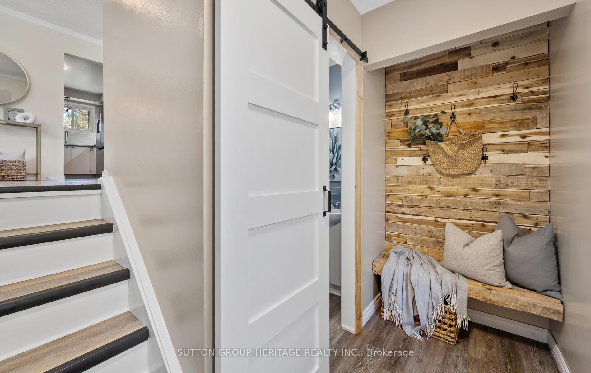 Photo 3 of Unit 32, 909 King Street W, Oshawa, Vanier — HOMEH