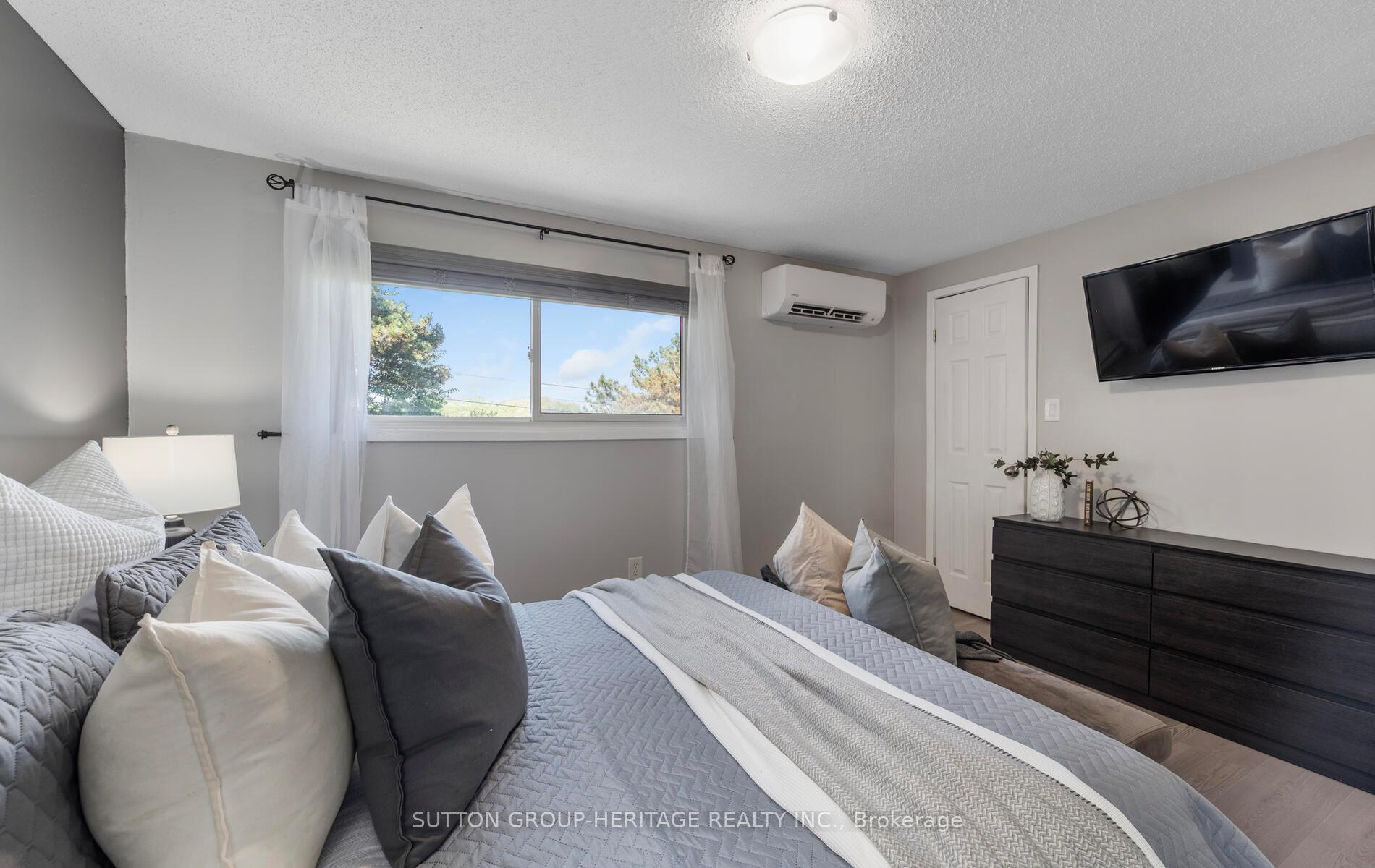 Photo 16 of Unit 32, 909 King Street W, Oshawa, Vanier — HOMEH