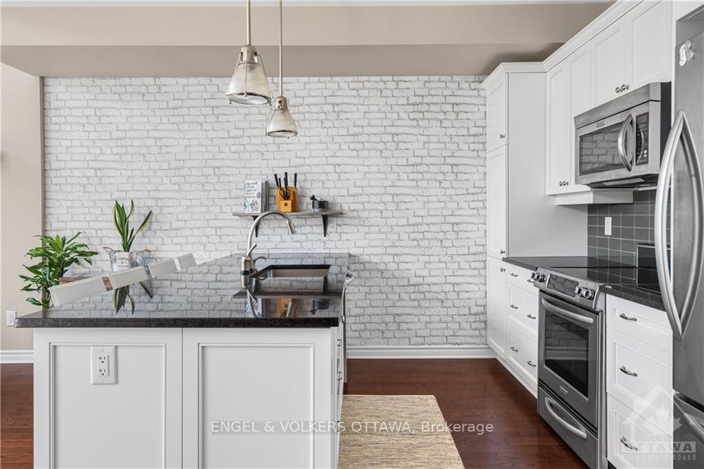 Photo 4 of 94B Stonehaven Drive, Ottawa, Kanata - Bridlewood — HOMEH