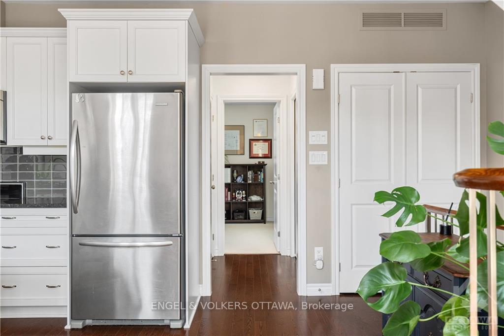 Photo 10 of 94B Stonehaven Drive, Ottawa, Kanata - Bridlewood — HOMEH