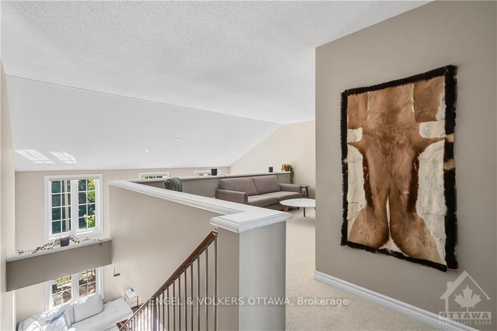 Photo 13 of 94B Stonehaven Drive, Ottawa, Kanata - Bridlewood — HOMEH