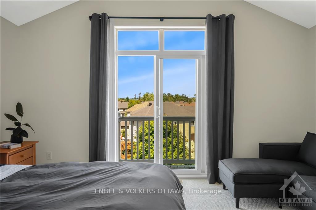Photo 15 of 94B Stonehaven Drive, Ottawa, Kanata - Bridlewood — HOMEH