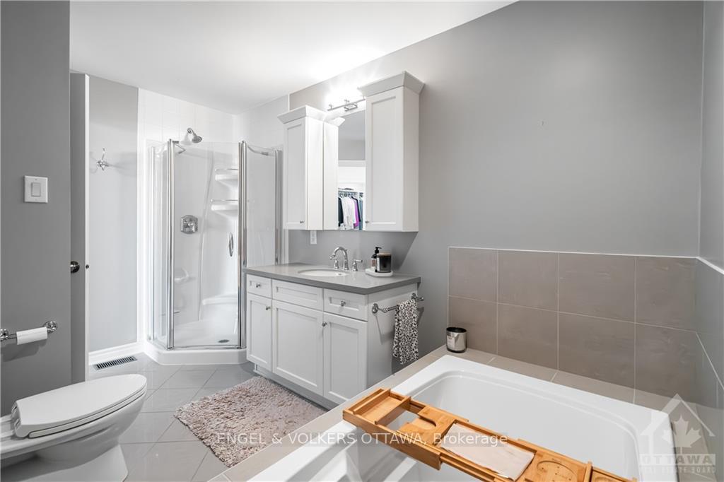 Photo 17 of 94B Stonehaven Drive, Ottawa, Kanata - Bridlewood — HOMEH