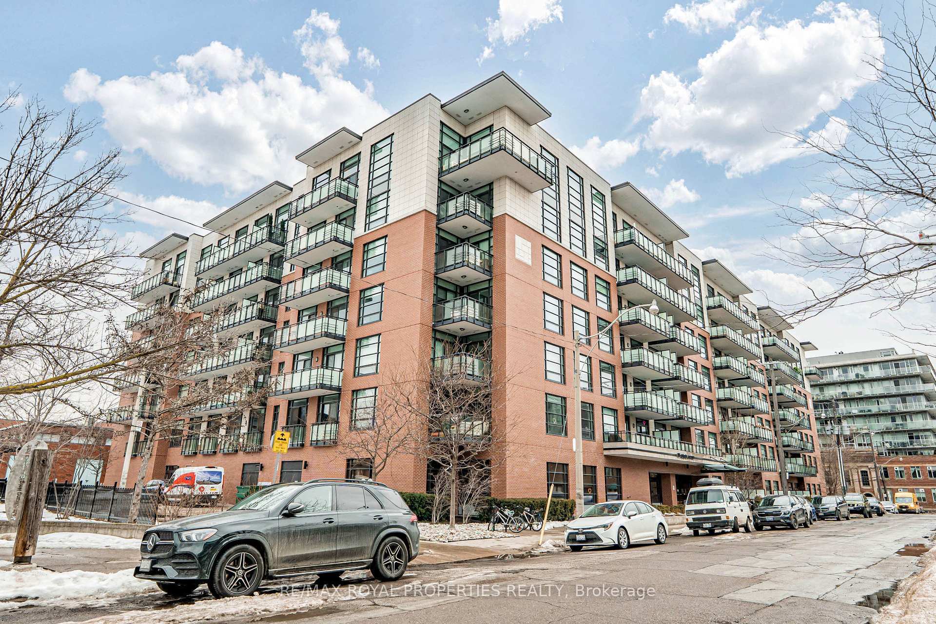 Front of Unit 328, 88 Colgate Avenue