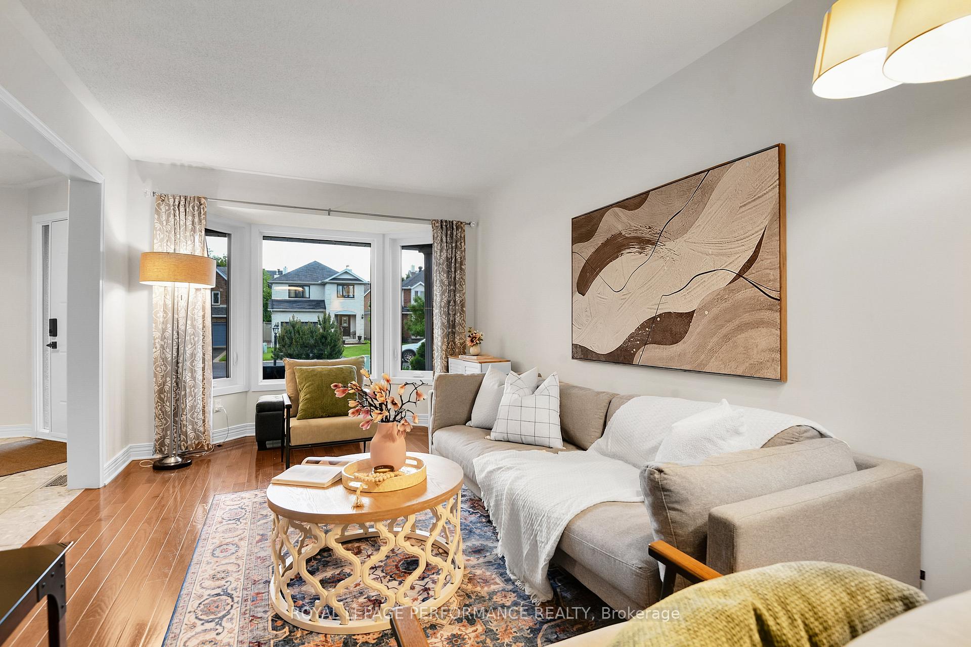 Photo 4 of 8 Masonbrook Street, Ottawa, Barrhaven - Longfields — HOMEH